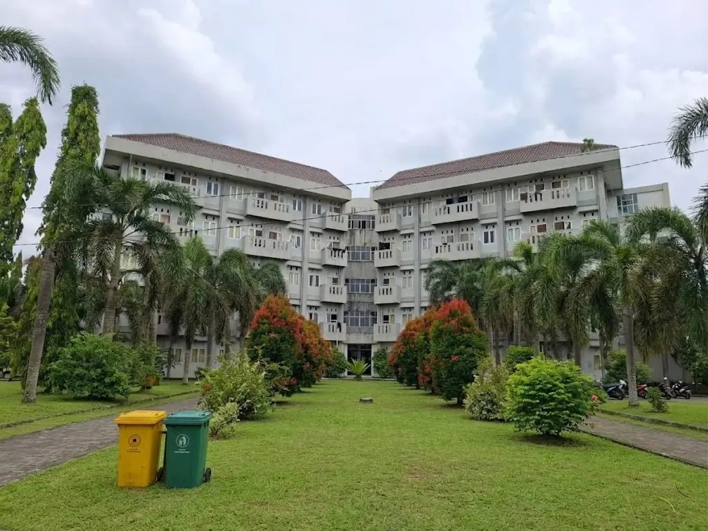 Apartemen Putri (Non KIP-K)