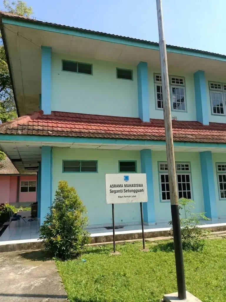 Asrama Lahat Putri (KIP-K)